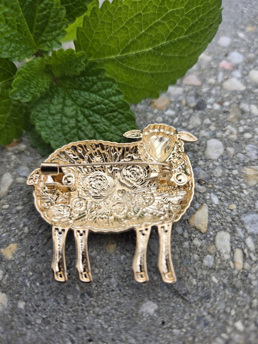 Lamb Brooch - Picture 3 of 5